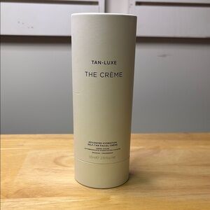 Tan-Luxe The Crème Advanced Hydration Self-Tan Facial Cream Bronzer Fake Tanner